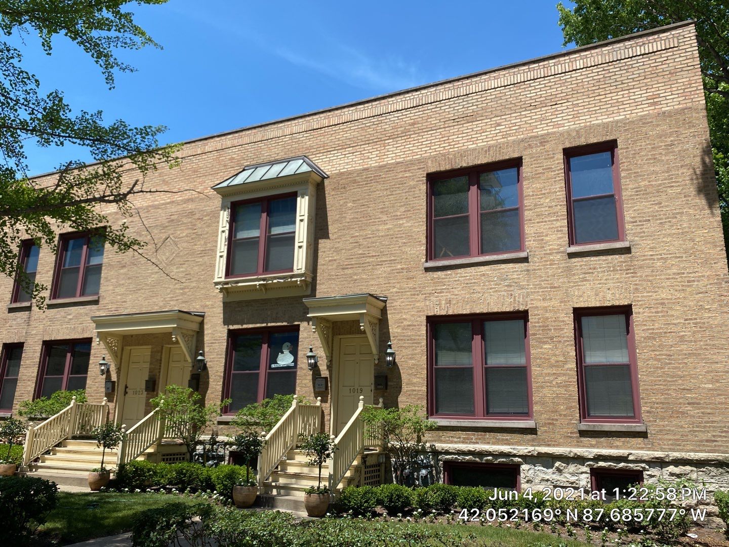 B Browne - Evanston, IL